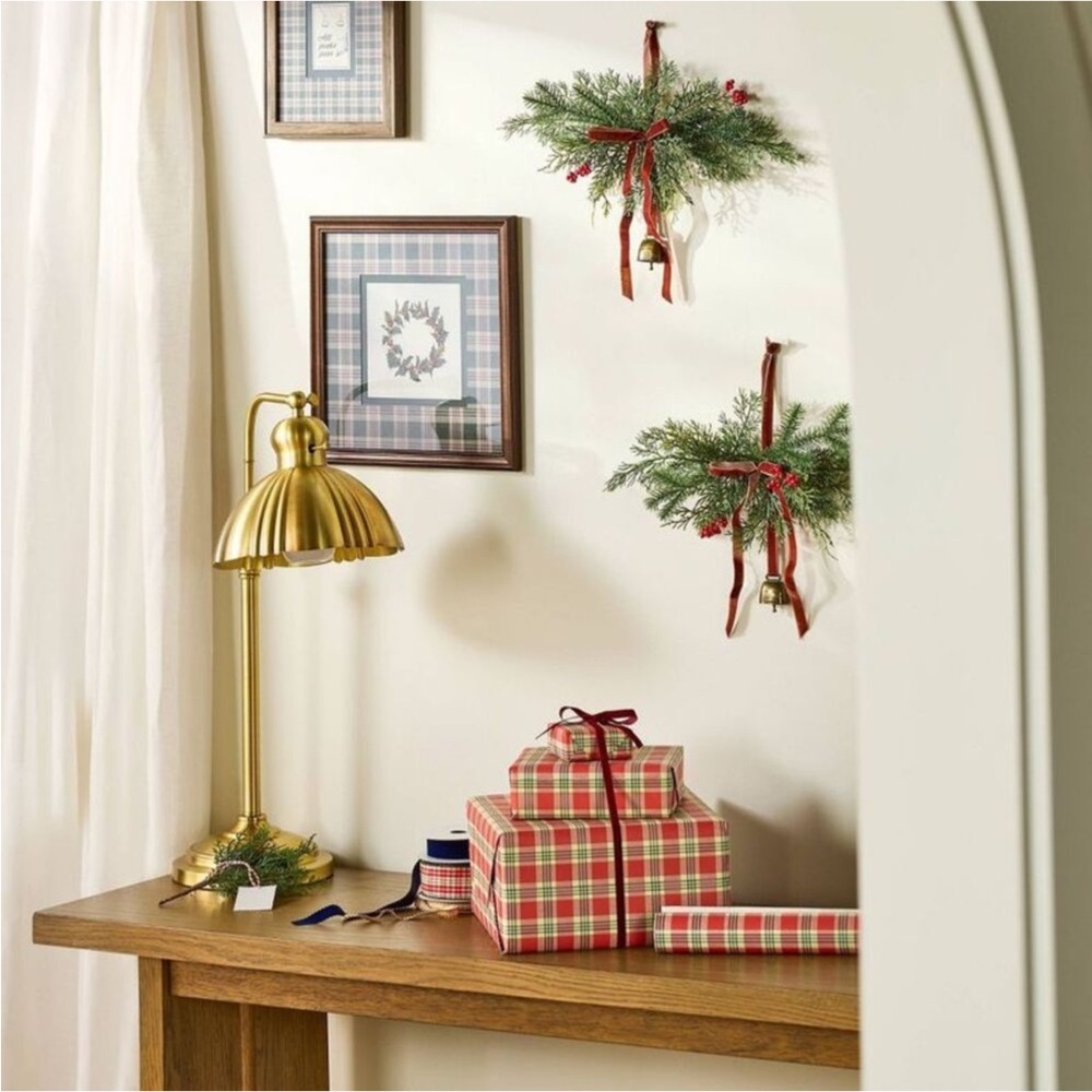 NEW! Fluted Scallop Brass Table Lamp - Hearth &
Hand with Magnolia, Brass,27” - Picture 3 of 4